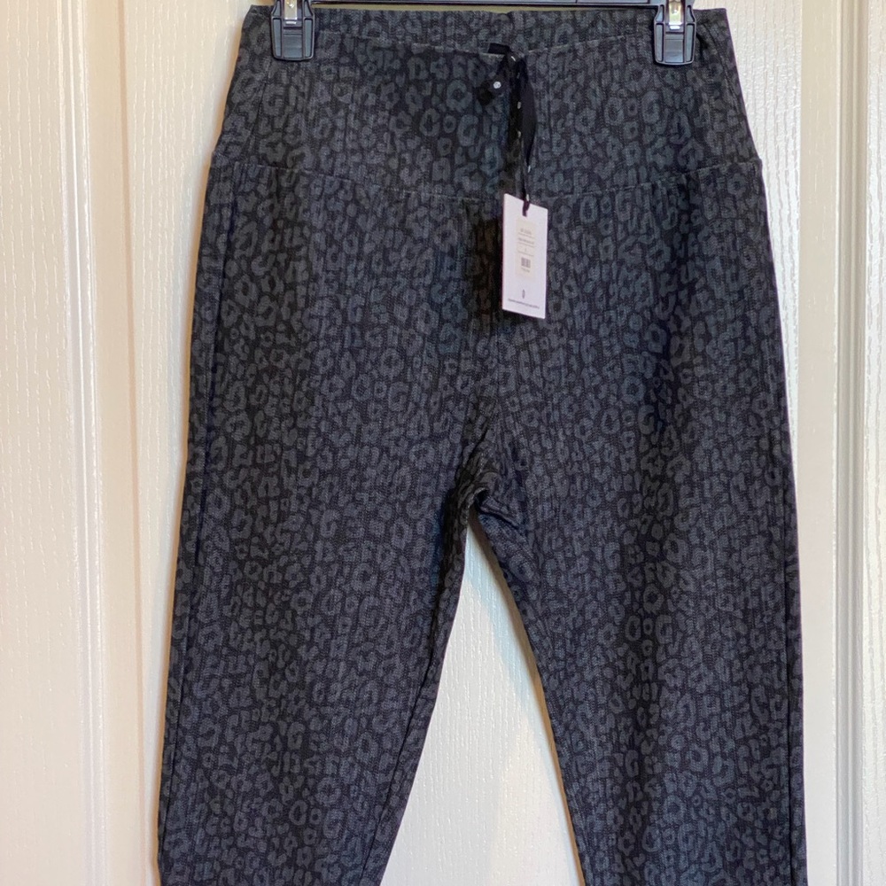 COPY - Animal print jeggings